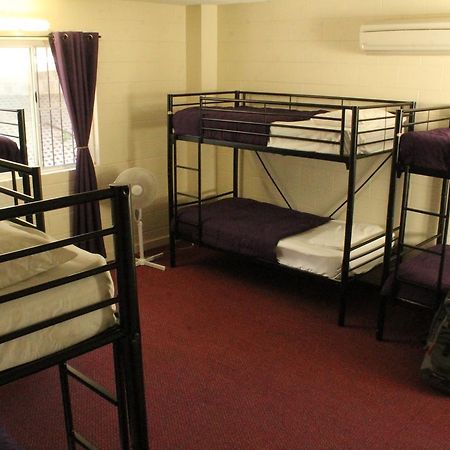 Foreign Exchange Accommodation-Beachside Townsville Bagian luar foto