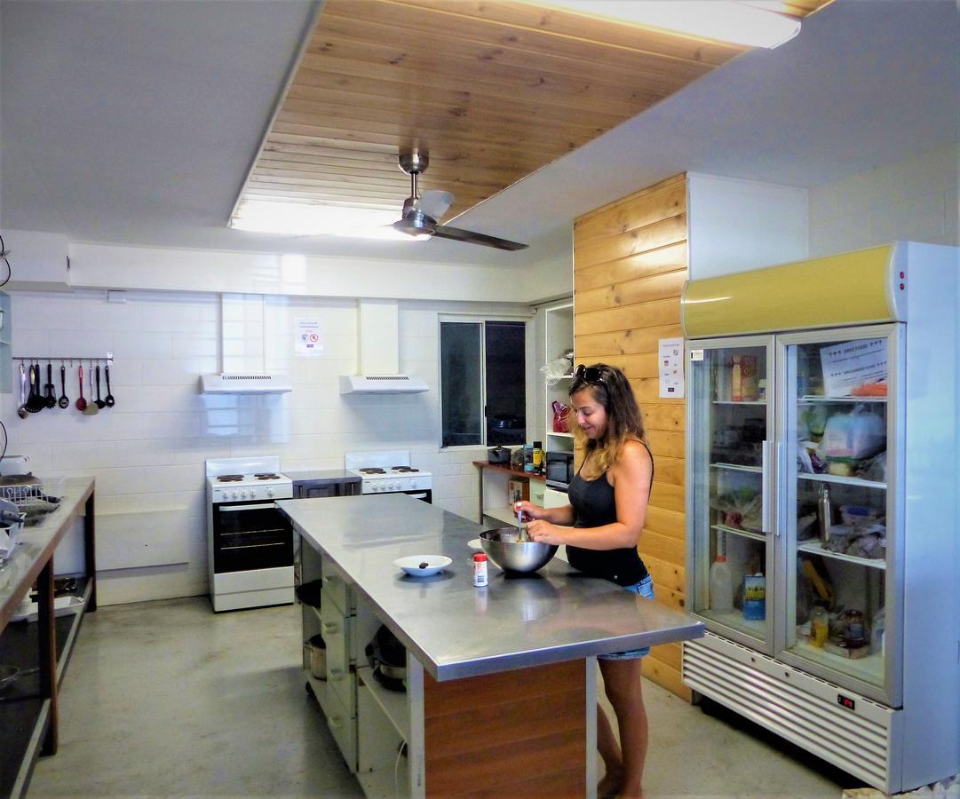 Foreign Exchange Accommodation-Beachside Townsville Bagian luar foto